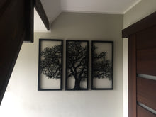 Load image into Gallery viewer, Metal wall art oak frames